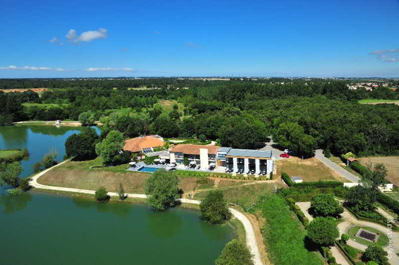 Les Jardins Du Lac Trizay Екстер'єр фото